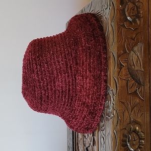 Woman's Rounded Classic Bucket Hat, Ribbed design.